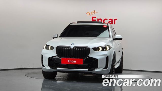 BMW X5 xDrive 40d M Sport Pro — пробег 4 600 км — фото 3 из 5