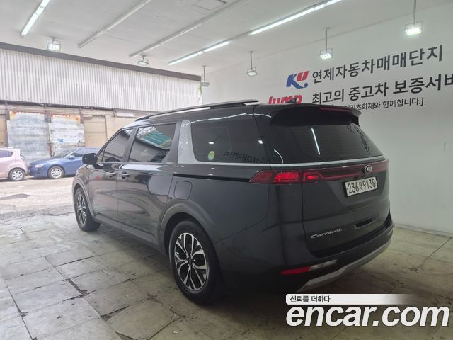 Kia Carnival 9-Seater Prestige — пробег 90 989 км — фото 3 из 5