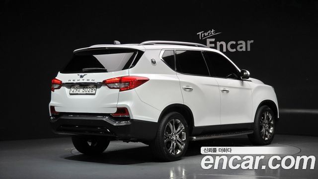 Ssangyong Rexton из Кореи Encar