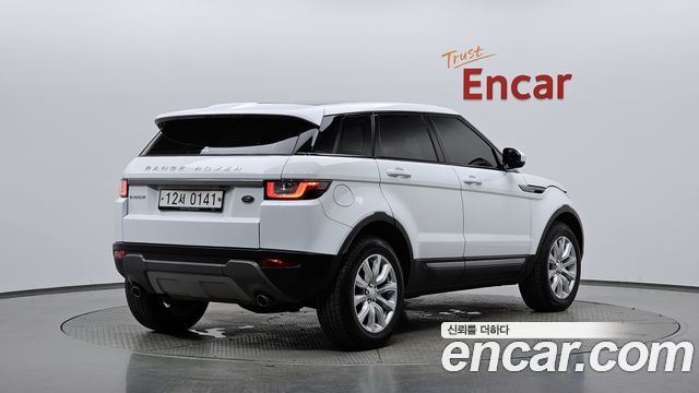 Land Rover Range Rover Evoque 2.0 TD4 SE — пробег 108 306 км — фото 2 из 5