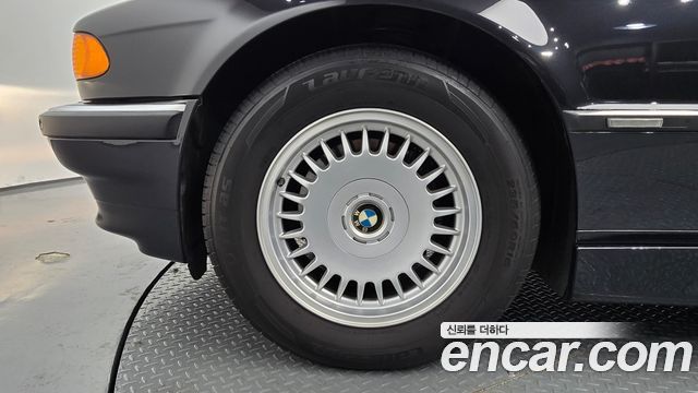 BMW 7-Series из Кореи Encar