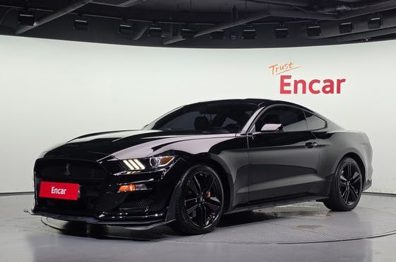 Ford Mustang Coupe — пробег 124 968 км — фото 1 из 5