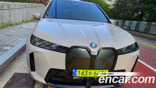 BMW iX из Кореи Encar