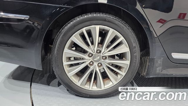 Hyundai Genesis из Кореи Encar