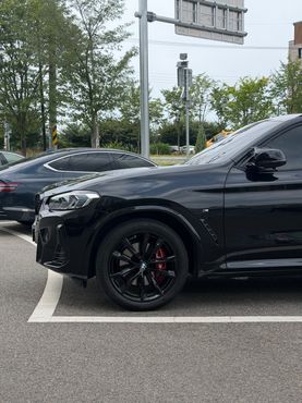 BMW X4 xDrive20i M Sports Pro — пробег 30 000 км — фото 2 из 5