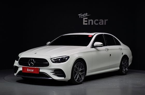 Mercedes-Benz E-Class E220d 4MATIC AMG Line — пробег 35 591 км — фото 1 из 5