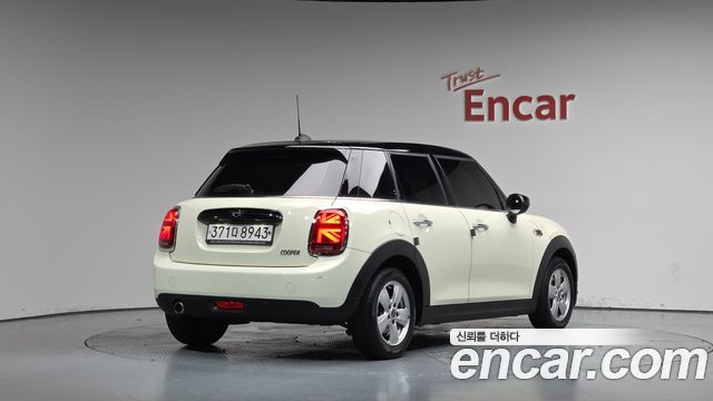 Mini Cooper из Кореи Encar