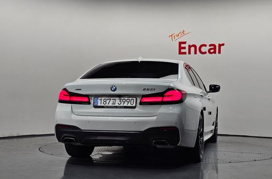 BMW 5-Series 530i xDrive M Sport Package — пробег 32 424 км — фото 4 из 5
