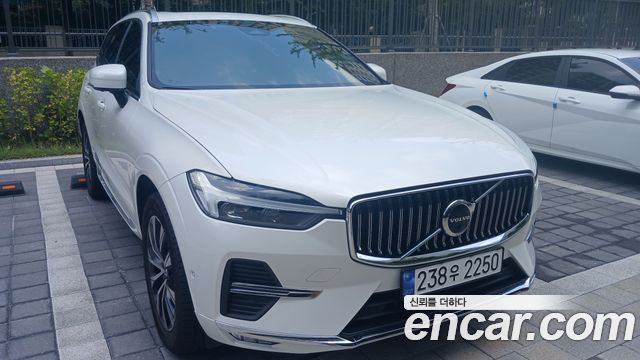 Volvo XC60 B5 Ultimate Bright — пробег 30 000 км — фото 1 из 5