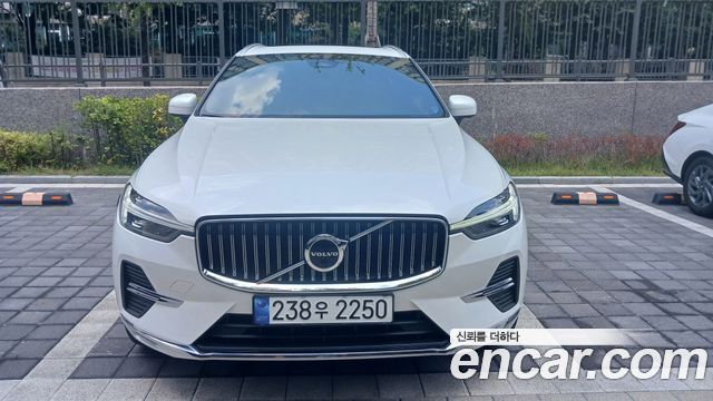 Volvo XC60 B5 Ultimate Bright — пробег 30 000 км — фото 3 из 5
