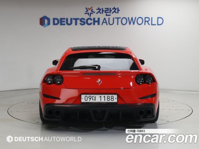 Ferrari GTC4 Lusso T 3.9 V8 — пробег 31 200 км — фото 4 из 5