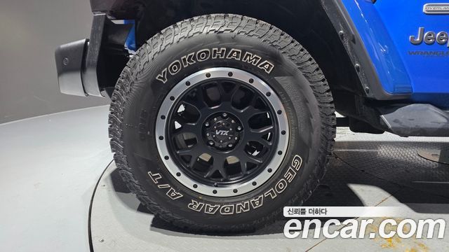 Jeep Wrangler 2.0 Overland Power Top 4Door — пробег 76 127 км — фото 5 из 5