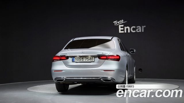 Mercedes-Benz E-Class из Кореи Encar