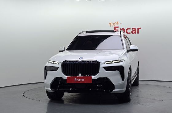 BMW X7 xDrive 40i M Sport 6STR — пробег 21 608 км — фото 3 из 5