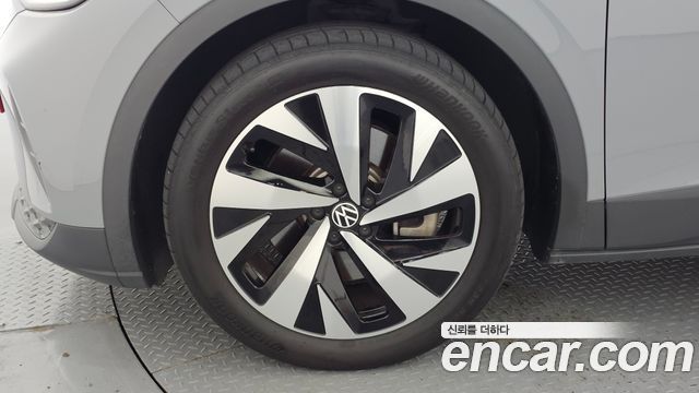 Volkswagen ID.4 Pro — пробег 28 587 км — фото 5 из 5