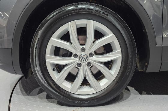 Volkswagen Tiguan 2.0 TDI Premium — пробег 81 403 км — фото 5 из 5
