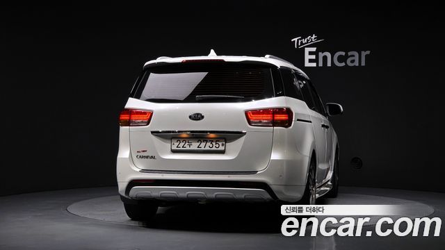 Kia Carnival из Кореи Encar