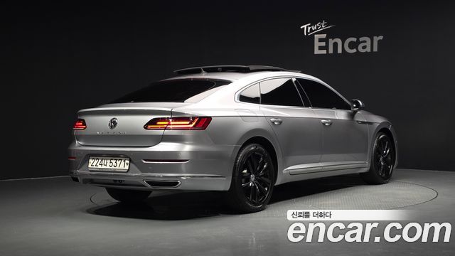 Volkswagen Arteon 2.0 TDI Prestige — пробег 110 950 км — фото 2 из 5