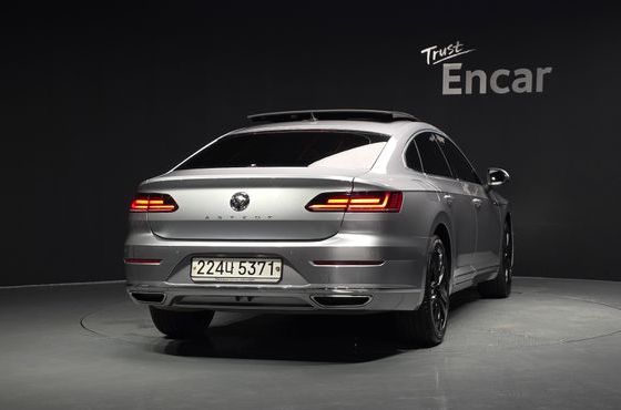 Volkswagen Arteon 2.0 TDI Prestige — пробег 110 950 км — фото 4 из 5