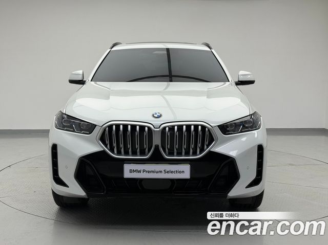 BMW X6 xDrive40i M Sport — пробег 5 630 км — фото 3 из 5