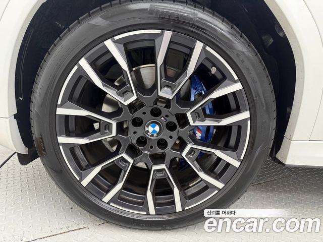 BMW X6 xDrive40i M Sport — пробег 5 630 км — фото 5 из 5