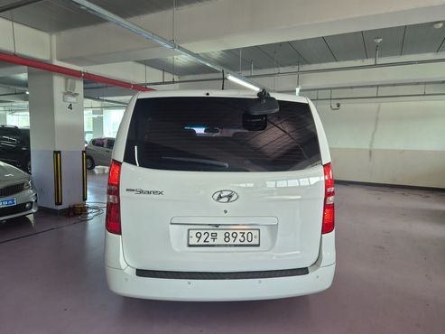 Hyundai Starex 5-Seater VAN Smart Stardard — пробег 127 249 км — фото 4 из 5