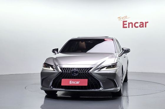 Lexus ES Luxury Plus — пробег 74 380 км — фото 3 из 5