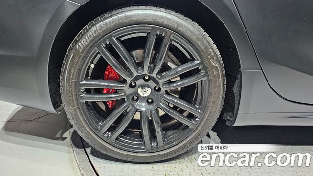 Maserati Ghibli из Кореи Encar