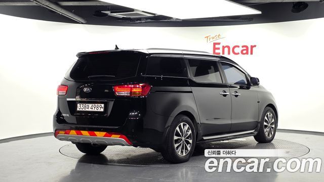 Kia Carnival из Кореи Encar