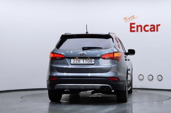 Hyundai Santafe Diesel(e-VGT) 2.2 2WD Exclusive — пробег 176 414 км — фото 4 из 5