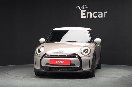 Mini Cooper 5Door Classic Third Generation — пробег 20 233 км — фото 3 из 5