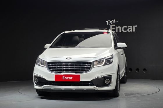 Kia Carnival 9-seater Noblesse — пробег 201 489 км — фото 3 из 5