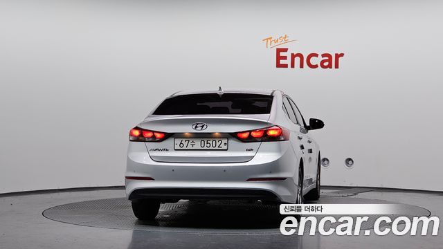 Hyundai AVANTE из Кореи Encar