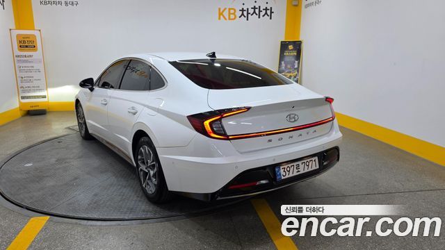 Hyundai Sonata 2.0 Premium Plus — пробег 25 158 км — фото 2 из 5