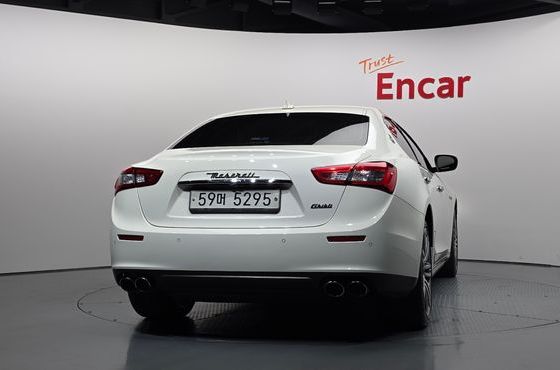Maserati Ghibli 3.0 Diesel 3rd — пробег 156 710 км — фото 3 из 5