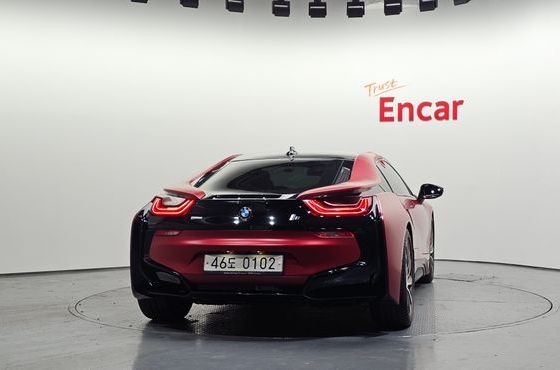 BMW i8 Coupe — пробег 29 926 км — фото 4 из 5