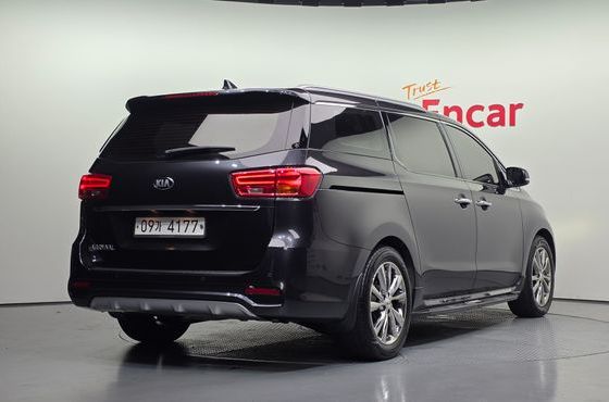 Kia Carnival 9-Seater Noblesse — пробег 92 736 км — фото 2 из 5