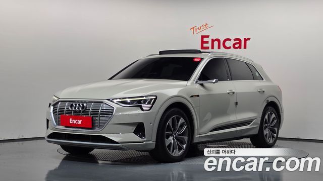 Audi e-tron из Кореи Encar