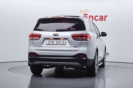 Kia Sorento Diesel 2.0 2WD Prestige — пробег 147 599 км — фото 4 из 5