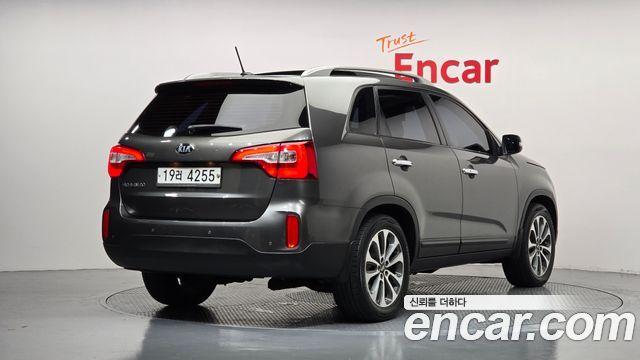 Kia Sorento Diesel 2.0 2WD TLX — пробег 105 105 км — фото 2 из 5
