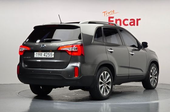 Kia Sorento Diesel 2.0 2WD TLX — пробег 105 105 км — фото 2 из 5