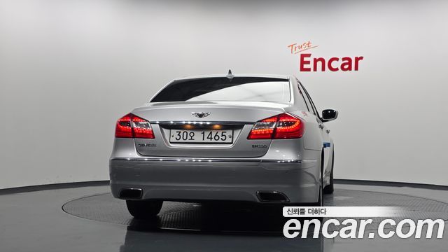 Hyundai Genesis из Кореи Encar