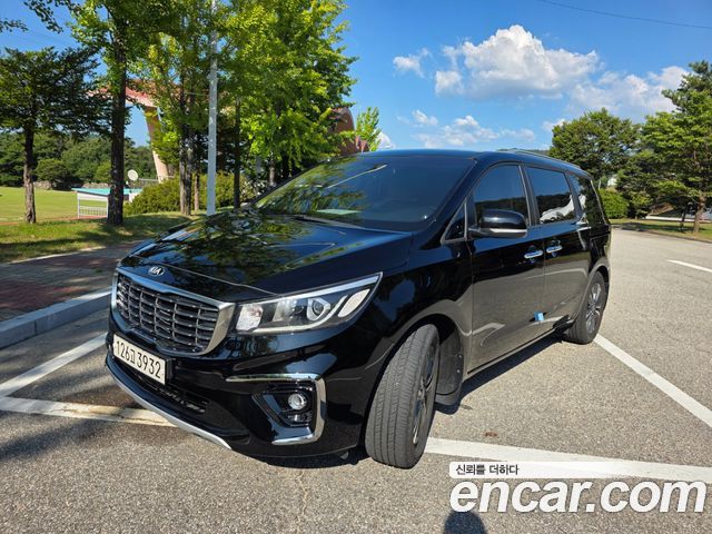 Kia Carnival из Кореи Encar