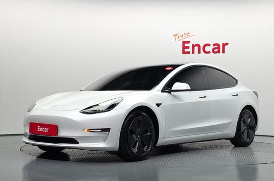 Tesla Model 3 Long Range AWD — пробег 56 439 км — фото 1 из 5