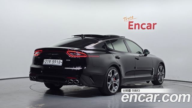 Kia Stinger 2.0 Turbo AWD Platinum — пробег 115 425 км — фото 2 из 5