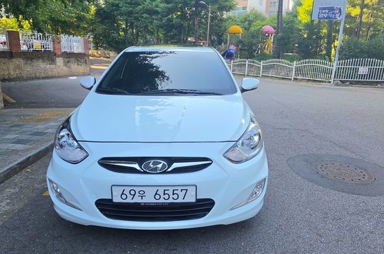 Hyundai Accent 1.4 VVT Premier — пробег 57 780 км — фото 3 из 5
