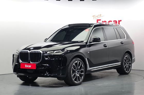 BMW X7 xDrive 40i M Sport 7STR — пробег 30 749 км — фото 1 из 5