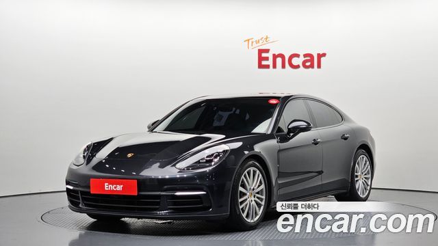 Porsche Panamera 3.0 AWD — пробег 86 530 км — фото 1 из 5