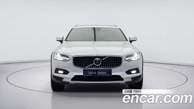 Volvo V90 B5 Ultra AWD — пробег 7 956 км — фото 4 из 5