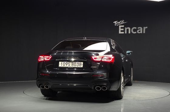 Maserati Ghibli 3.0 Diesel GranSport 3rd — пробег 122 778 км — фото 4 из 5